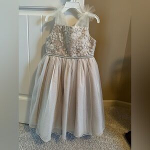 Iris & Ivy Cream Floral Embroidered Dress